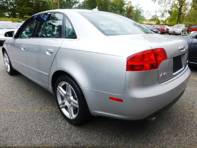 Audi A4 2007 photo 4