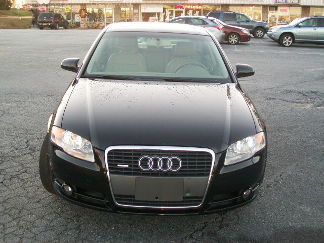 Audi A4 2007 photo 2