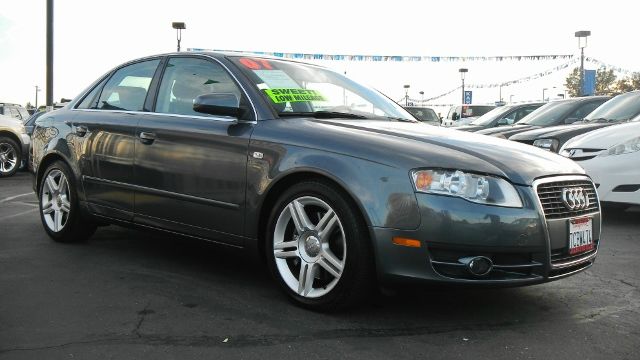 Audi A4 Wagon SE Sedan