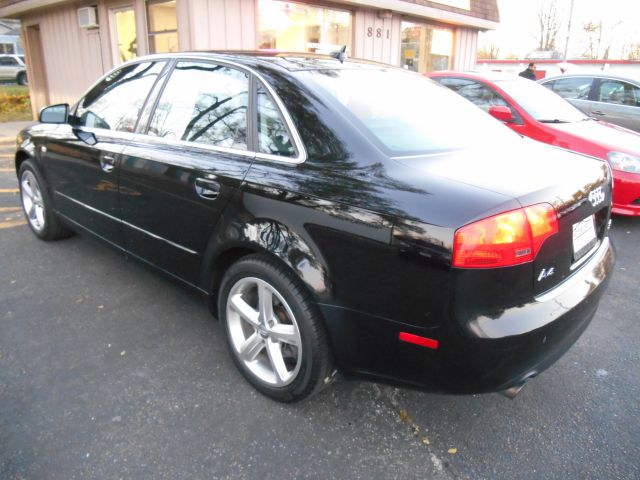 Audi A4 2007 photo 2