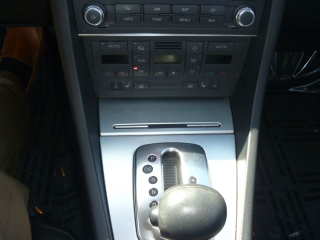 Audi A4 2008 photo 26