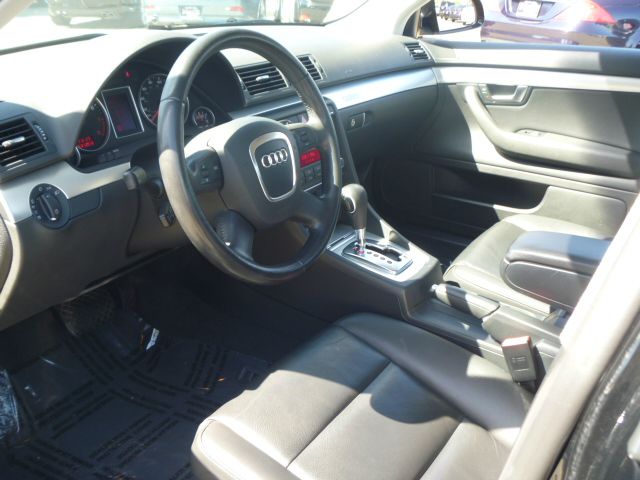 Audi A4 2008 photo 39