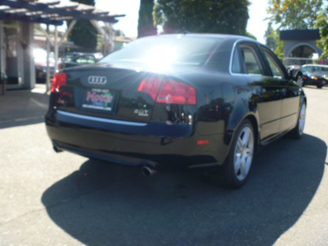 Audi A4 2008 photo 9