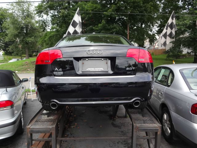 Audi A4 3.0 Quatro AWD Sedan