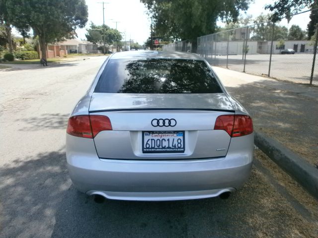 Audi A4 2008 photo 1