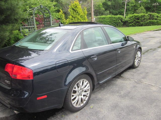 Audi A4 2008 photo 2