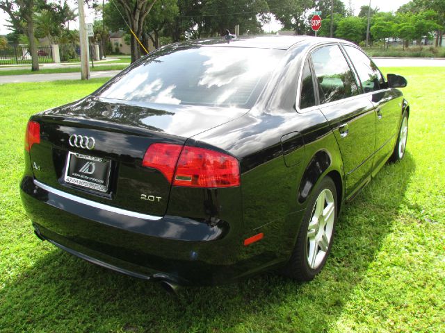 Audi A4 2008 photo 1