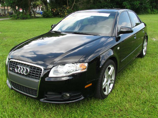 Audi A4 2008 photo 4