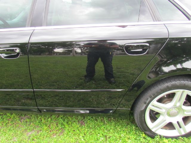 Audi A4 2008 photo 10