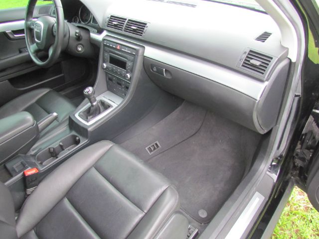 Audi A4 2008 photo 54