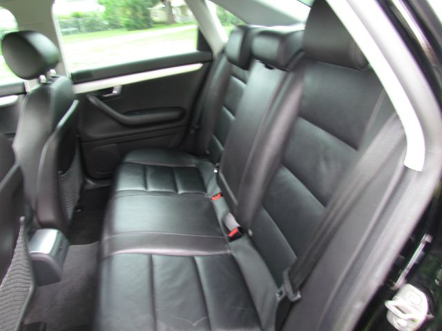 Audi A4 2008 photo 81