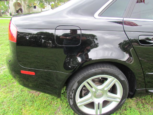 Audi A4 2008 photo 82