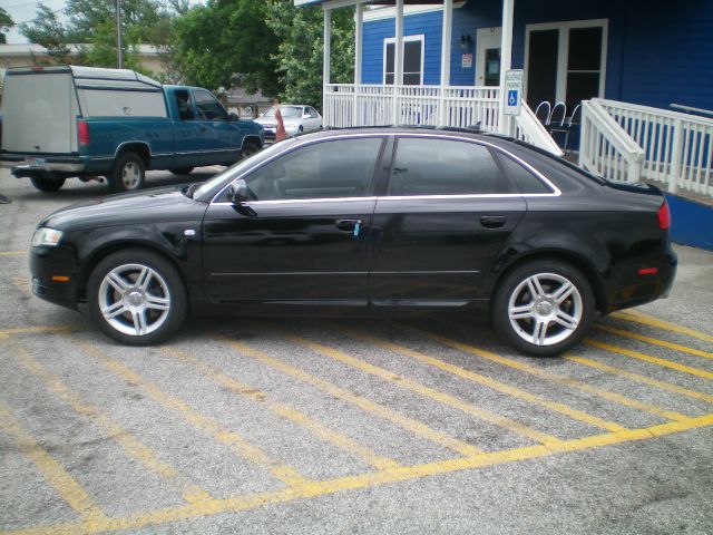 Audi A4 2008 photo 11