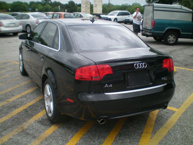 Audi A4 2008 photo 12