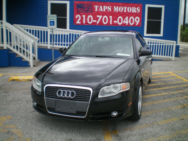 Audi A4 2008 photo 13