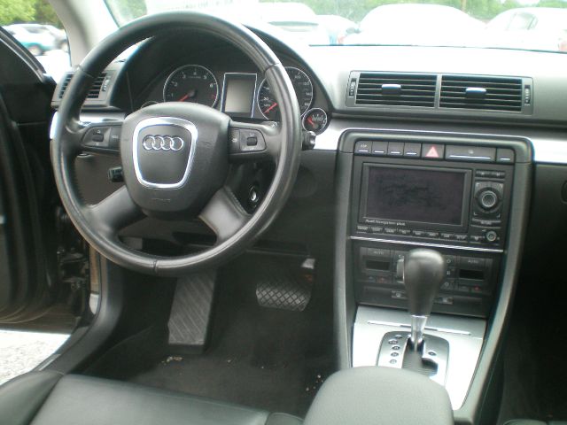 Audi A4 2008 photo 6