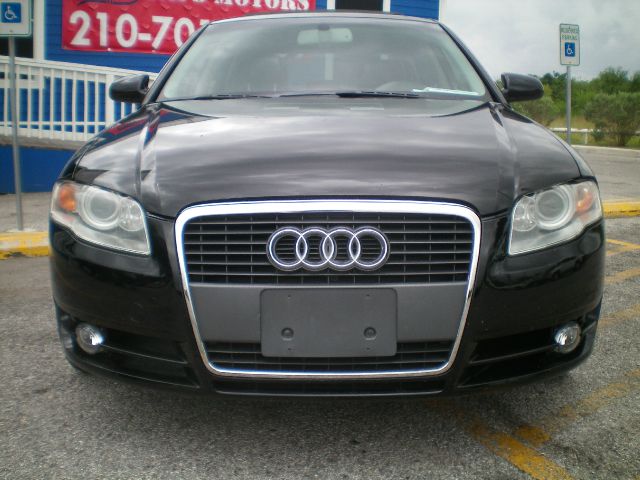 Audi A4 2008 photo 9