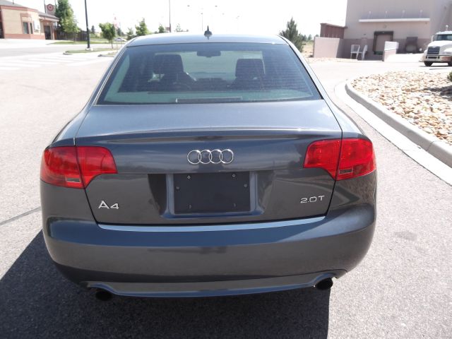 Audi A4 2008 photo 4