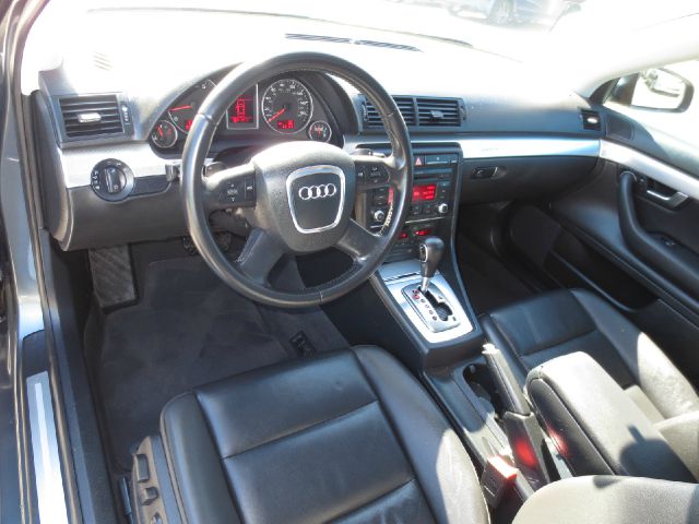 Audi A4 2008 photo 18