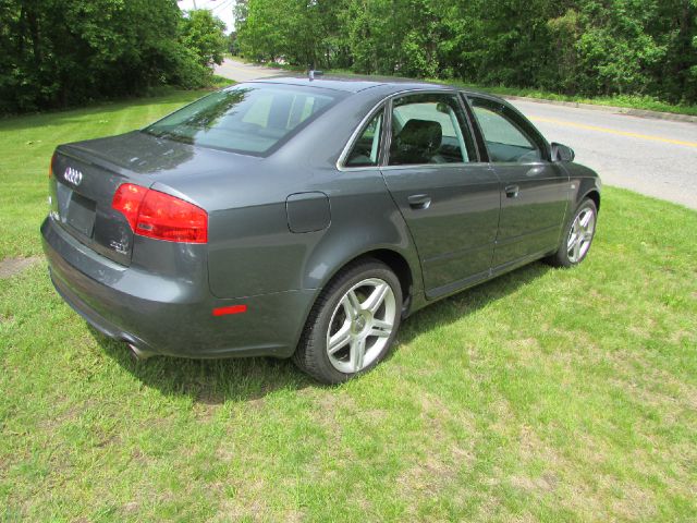 Audi A4 2008 photo 6