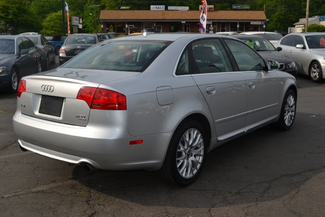 Audi A4 2008 photo 4