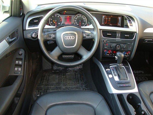 Audi A4 2009 photo 4