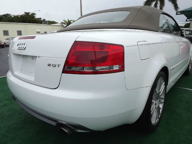 Audi A4 2009 photo 29