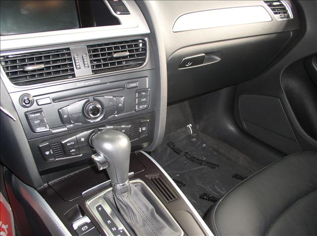 Audi A4 2009 photo 3