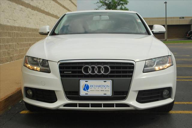 Audi A4 2009 photo 1