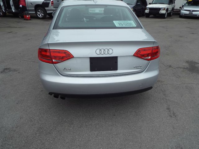 Audi A4 2009 photo 1