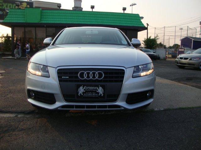 Audi A4 2009 photo 2