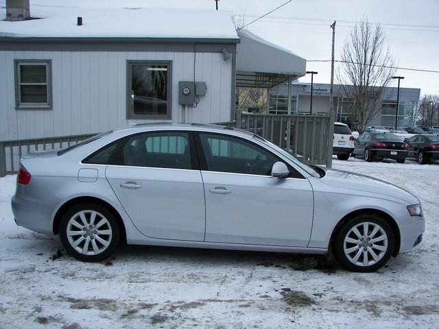 Audi A4 Utility 3500hd Sedan