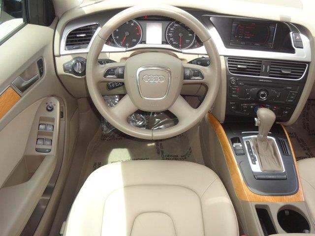 Audi A4 2009 photo 3