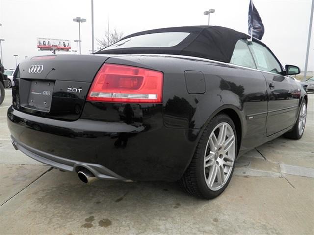 Audi A4 2009 photo 4