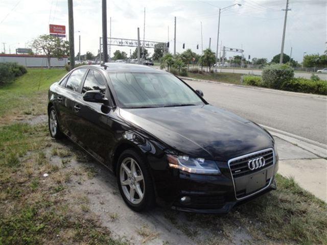 Audi A4 2009 photo 2