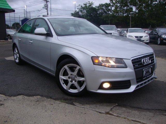 Audi A4 2009 photo 1