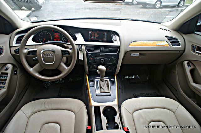 Audi A4 2009 photo 22