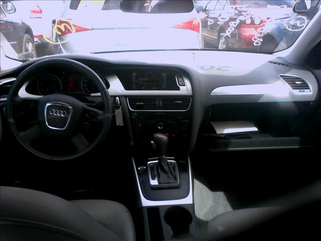 Audi A4 2009 photo 4