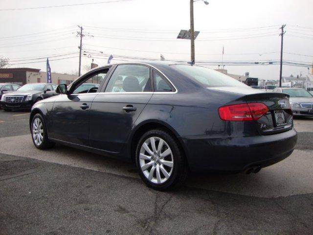 Audi A4 2009 photo 3