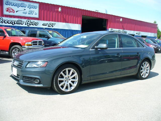 Audi A4 2010 photo 4