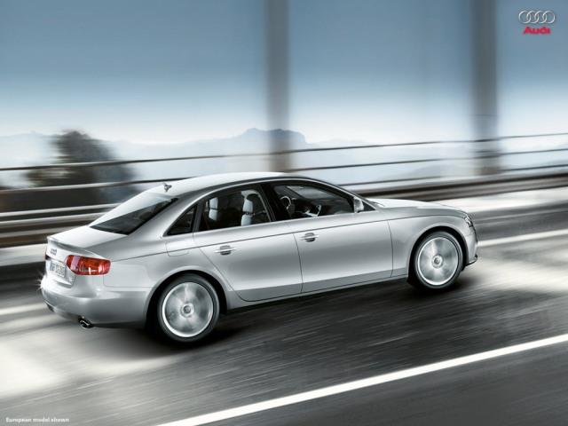 Audi A4 2010 photo 4