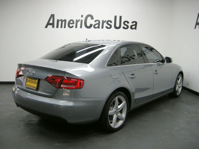 Audi A4 2011 photo 1