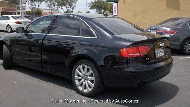 Audi A4 2011 photo 2