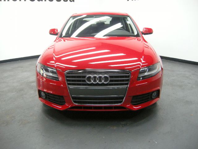 Audi A4 2011 photo 3