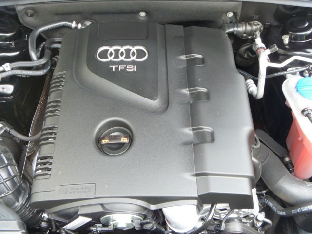 Audi A4 2011 photo 1