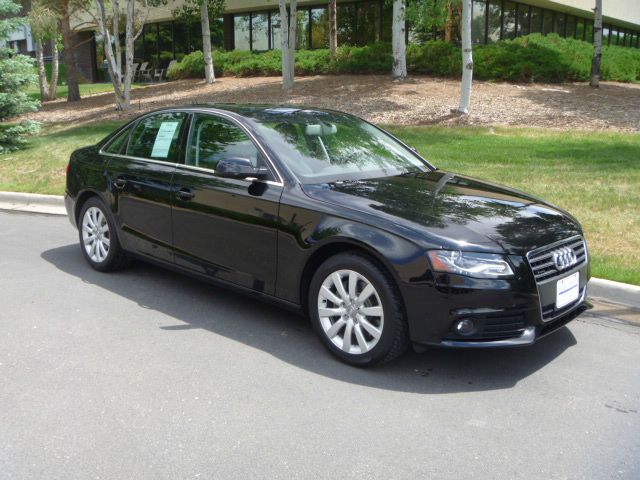 Audi A4 2011 photo 3