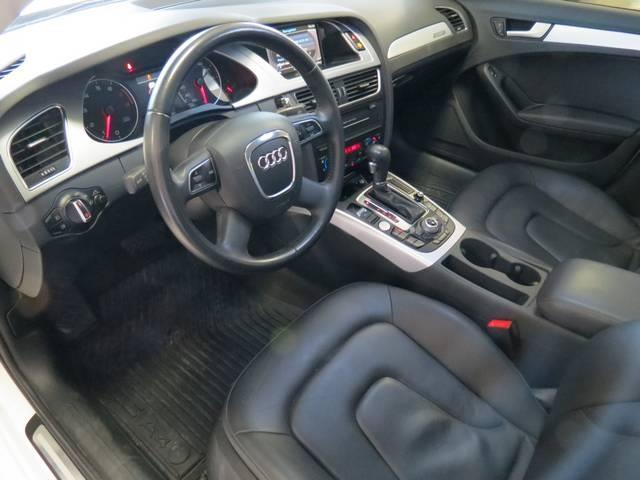 Audi A4 2012 photo 27