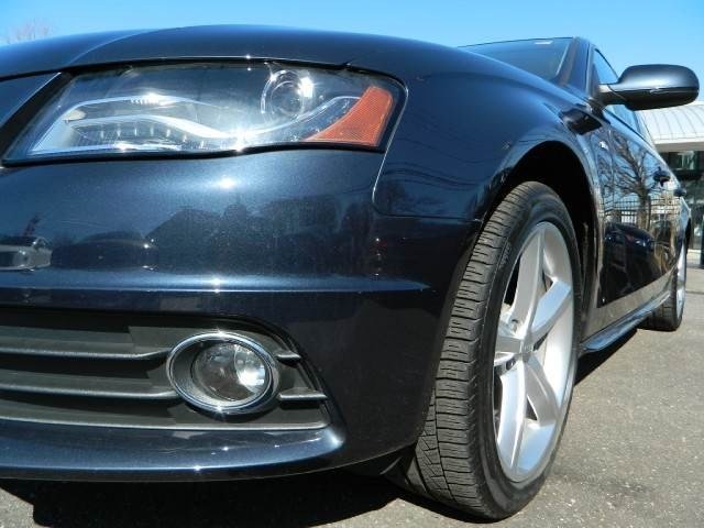 Audi A4 2012 photo 1