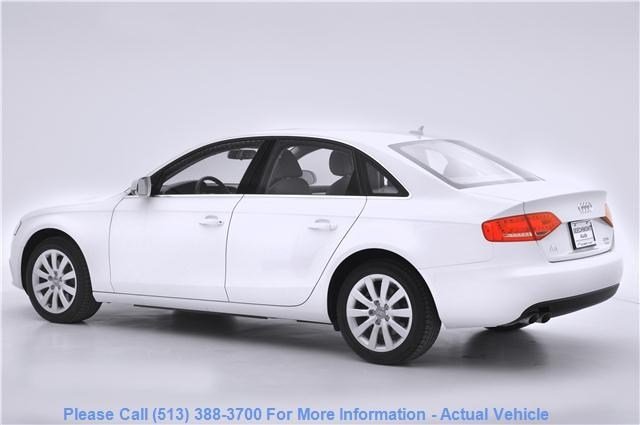 Audi A4 2012 photo 1