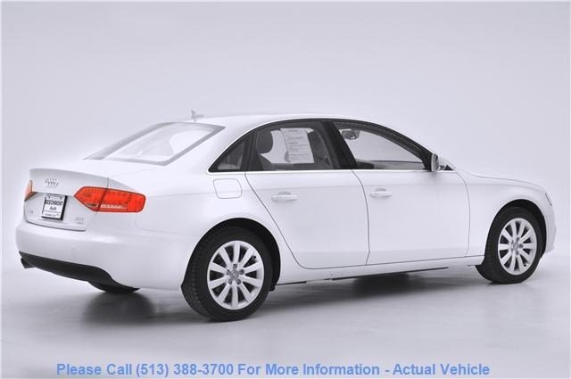 Audi A4 2012 photo 2